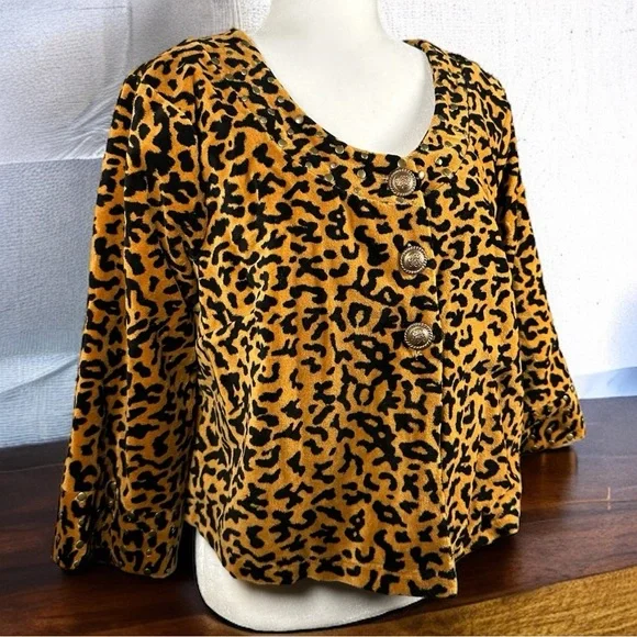 NWT Monroe & Main Leopard Animal Print Cute Button Studded Coat Gold Black Large - Picture 2 of 9